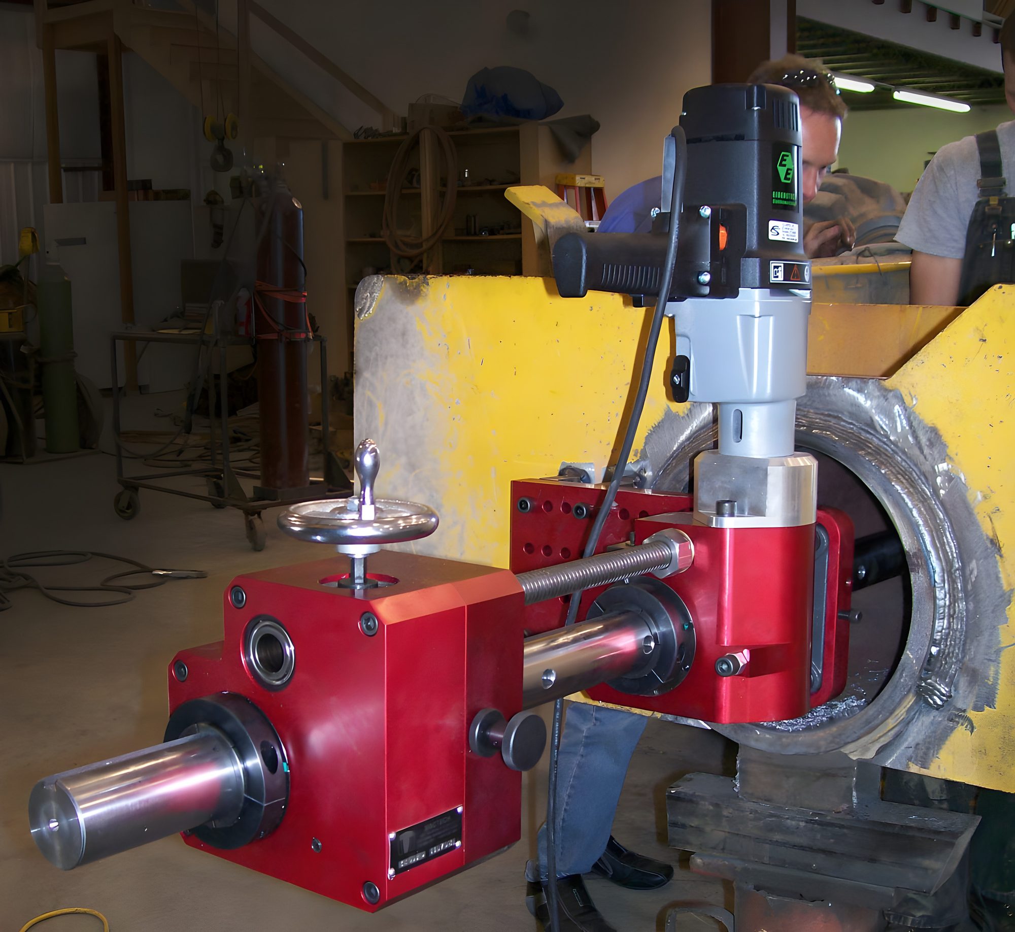 Mactech flange facer machining a flange