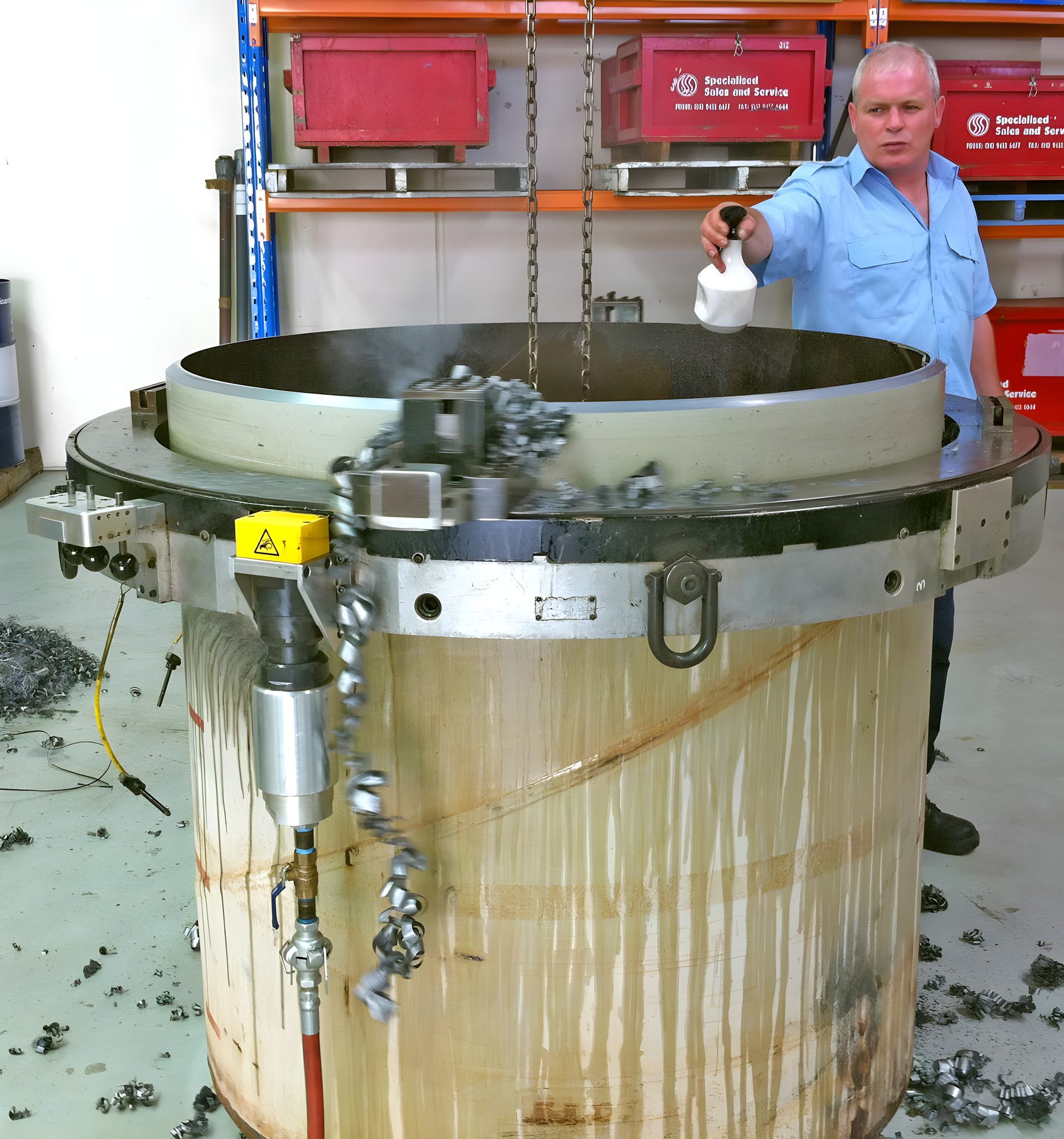 Clamshell lathe cutting a 1.2 metre steel pylon